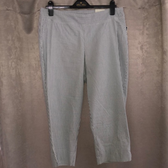 Dalia Pants - Women’s Capri pants